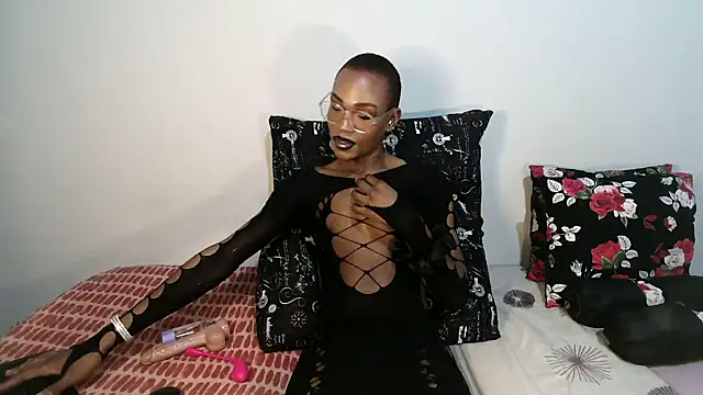 Riaanxxx online show from April 3, 12:50 am