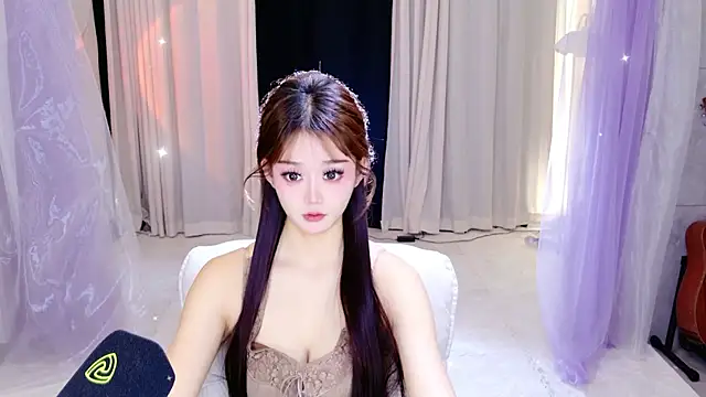 Dancer Lucky-Nini online show from April 17, 11:18 pm