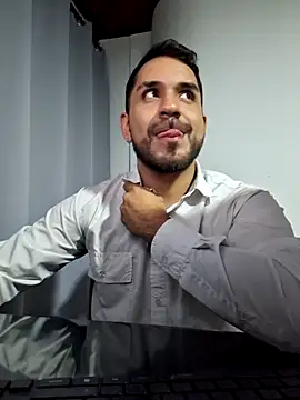 noa desire online show from February 13, 6:13 am