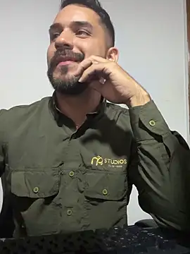 noa desire online show from February 5, 9:32 pm