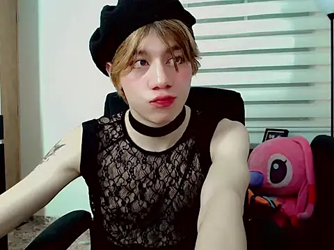 duvisex19 online show from April 19, 2:12 am