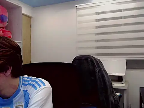 duvisex19 online show from February 17, 4:21 am