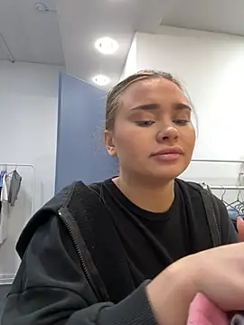 MonicaWestt online show from February 13, 7:08 am