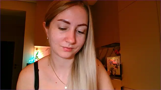 BluueSilk online show from February 10, 6:56 am