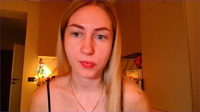 BluueSilk online show from February 16, 6:23 am