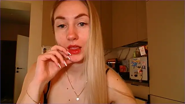 BluueSilk online show from February 28, 6:57 am