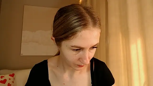 Snapshot of BluueSilk chatting on March 3, 12:28 pm BluueSilk online show from March 3, 12:28 pm