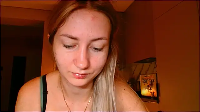 BluueSilk online show from December 15, 6:08 am