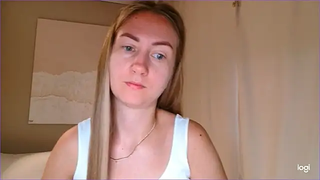 Snapshot of BluueSilk chatting on September 26, 5:36 am BluueSilk online show from September 26, 5:36 am