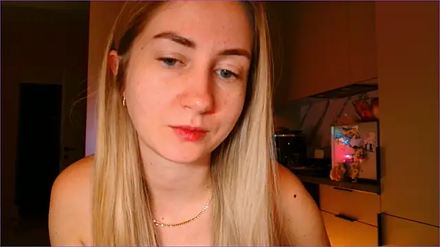 BluueSilk online show from February 19, 6:32 am