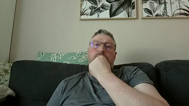 doudou310 online show from March 24, 4:18 pm