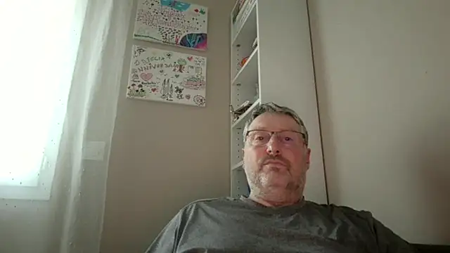 Snapshot of doudou310 chatting on February 26, 5:02 pm doudou310 online show from February 26, 5:02 pm