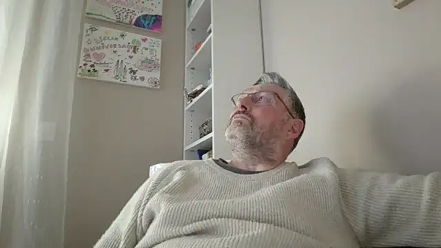 doudou310 online show from March 28, 3:46 pm