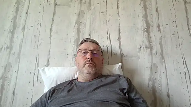 doudou310 online show from April 4, 3:51 pm