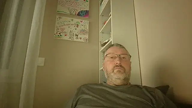 Snapshot of doudou310 chatting on February 6, 5:36 am doudou310 online show from February 6, 5:36 am