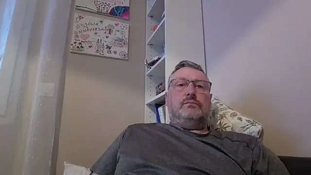 doudou310 online show from March 20, 5:30 am