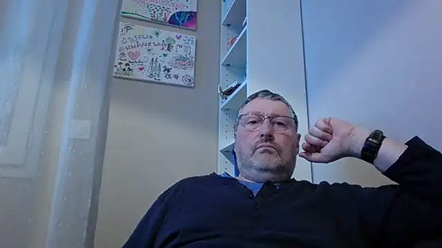 Snapshot of doudou310 chatting on February 16, 4:55 am doudou310 online show from February 16, 4:55 am