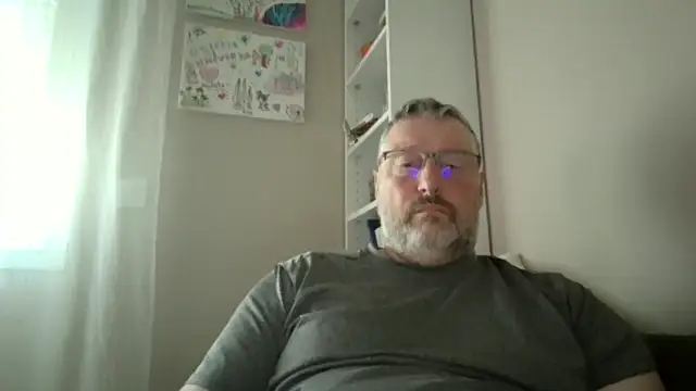 doudou310 online show from March 27, 6:11 am