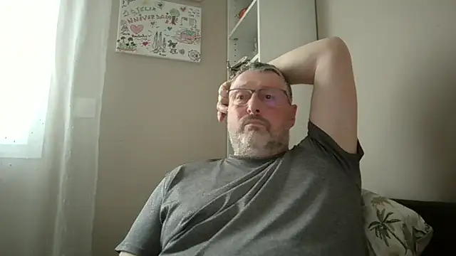 doudou310 online show from March 7, 4:56 pm