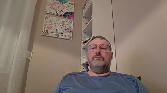 Snapshot of doudou310 chatting on February 5, 6:20 am doudou310 online show from February 5, 6:20 am