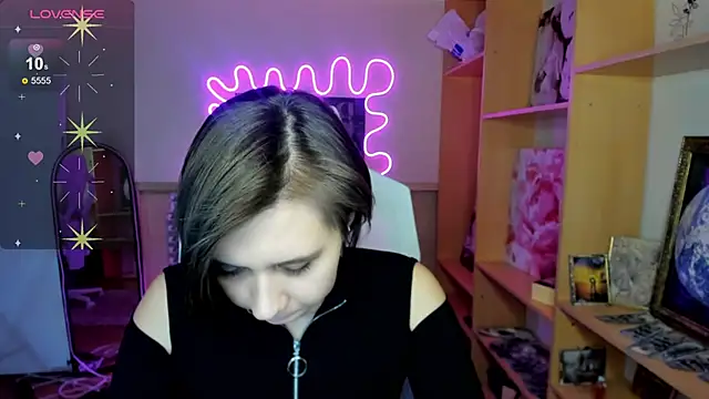 Scarlet Sirenn online show from February 7, 8:22 am