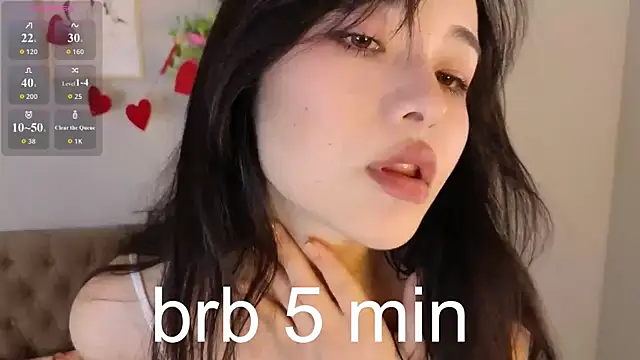 Snapshot of Noiry_Vuvez chatting on June 6, 8:03 pm Noiry Vuvez online show from June 6, 8:03 pm