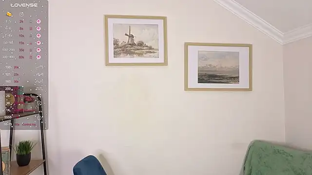 Lili Torin online show from April 2, 8:37 pm