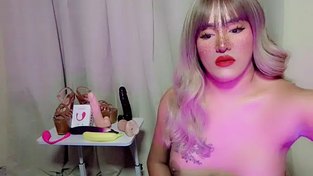 ChloeAsian online show from May 29, 8:42 am