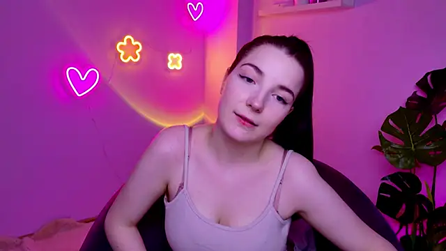 AliceChanel online show from April 2, 4:19 am