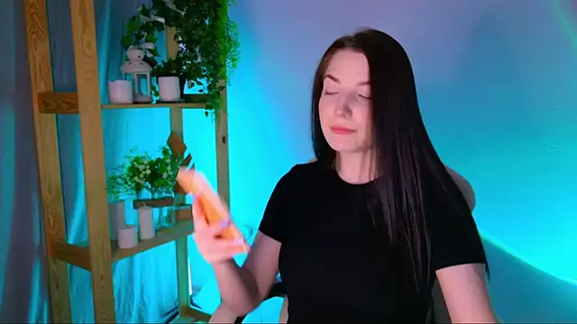 AliceChanel online show from April 12, 3:10 am