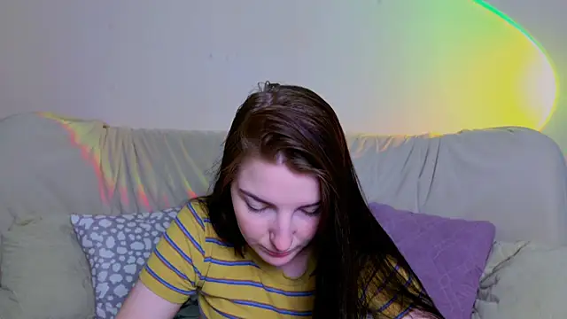 Snapshot of AliceChanel chatting on May 13, 3:24 am AliceChanel online show from May 13, 3:24 am