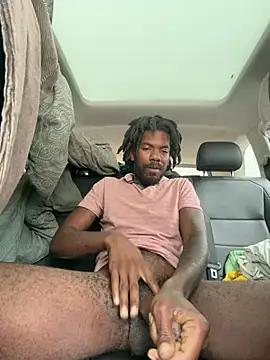 makemestayhard online show from April 1, 5:10 pm