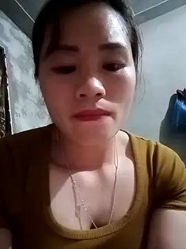 l kiss online show from April 4, 2:45 pm