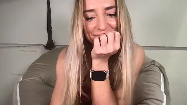 fitmegan30 online show from February 26, 9:42 am