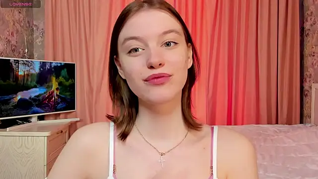 Snapshot of MissMilaX chatting on March 3, 9:05 am MissMilaX online show from March 3, 9:05 am