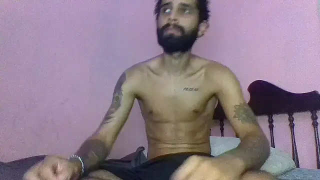 Snapshot of casal_atrevido chatting on February 21, 4:53 pm casal atrevido online show from February 21, 4:53 pm