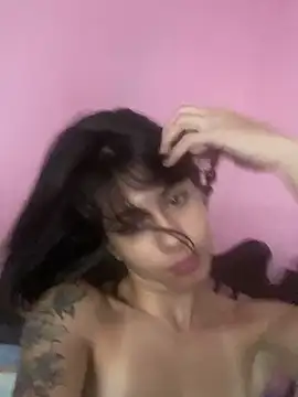 Snapshot of casal_atrevido chatting on February 6, 12:01 pm casal atrevido online show from February 6, 12:01 pm