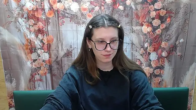 LilianaShine online show from March 4, 6:21 am