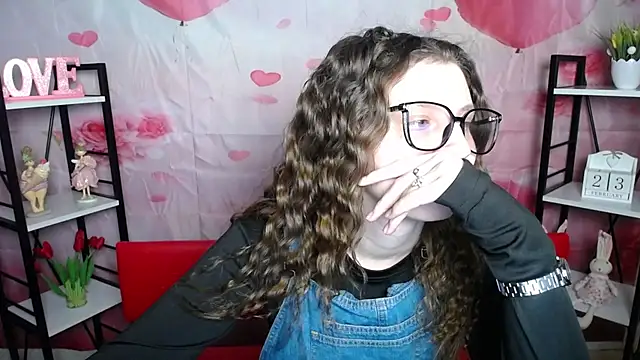 LilianaShine online show from February 24, 6:03 am