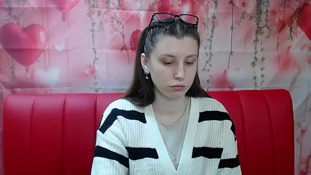 LilianaShine online show from February 9, 6:55 am