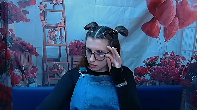 LilianaShine online show from March 8, 6:17 am