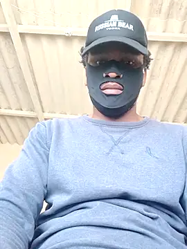 Snapshot of Mkhothiwesibumbu chatting on May 7, 9:34 am Mkhothiwesibumbu online show from May 7, 9:34 am