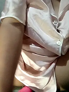 NANA x007 online show from February 8, 7:44 pm