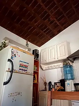 AmorSobra online show from February 13, 1:22 pm