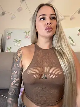 sexybatwomen33 online show from May 8, 7:56 am