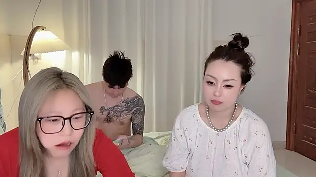 SM JIAJIA ZL online show from May 28, 7:53 pm