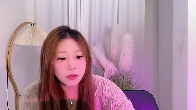 SM JIAJIA ZL online show from March 13, 5:51 pm