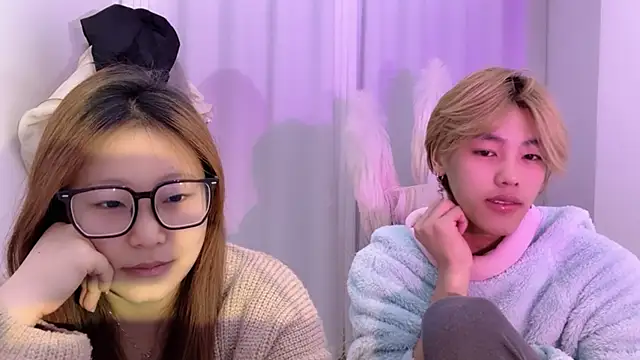 SM JIAJIA ZL online show from March 8, 5:38 pm