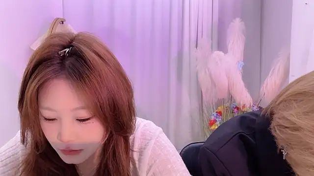 SM JIAJIA ZL online show from April 9, 3:51 pm