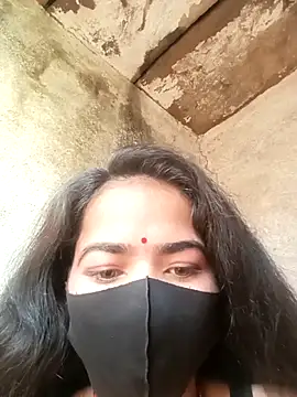 Sunali Bendre online show from February 24, 2:23 am